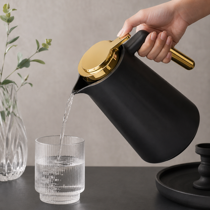 Garrafa Térmica Siena Com Acionamento Superior - Preto e Dourado