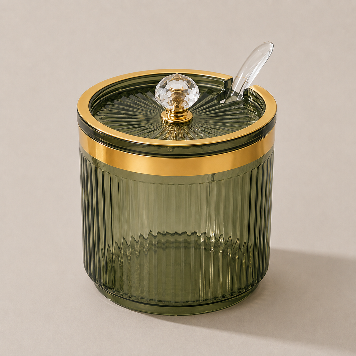 Porta-Temperos Canelado Com Tampa e Colher - Verde Oliva