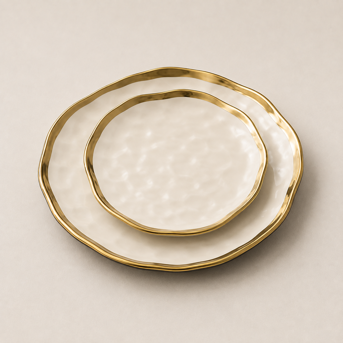 Prato Cerâmico Orgânico Borda Dourada - Ivory