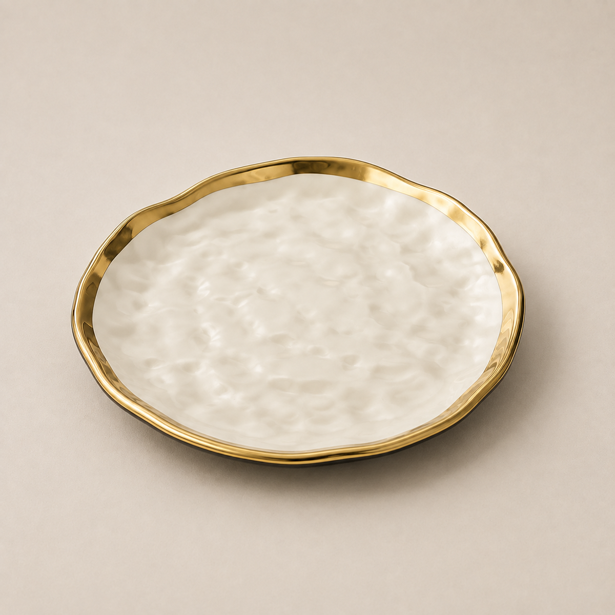 Prato Cerâmico Orgânico Borda Dourada - Ivory