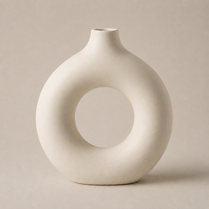 Vaso Escultural Orbe em Cerâmica - Branco Marfim