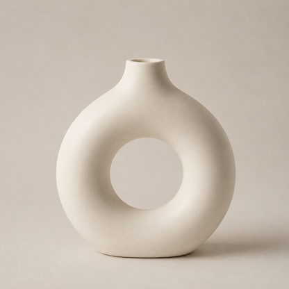 Vaso Escultural Orbe em Cerâmica - Branco Marfim