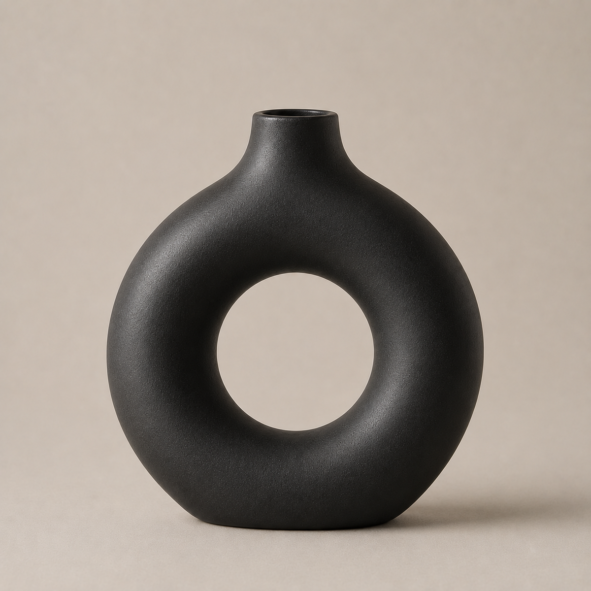 Vaso Escultural Orbe em Cerâmica - Preto Ônix