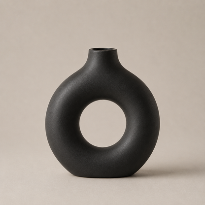 Vaso Escultural Orbe em Cerâmica Preto Ônix